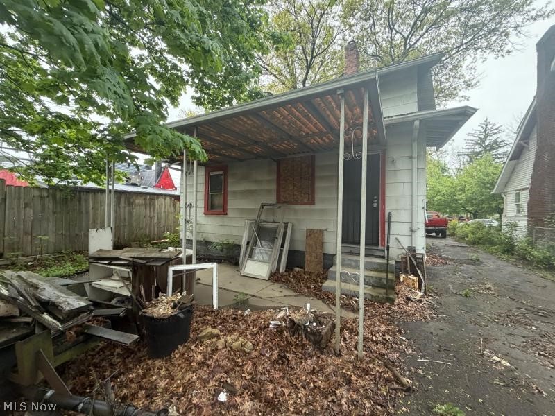 549 Bacon Avenue Akron OH 44320