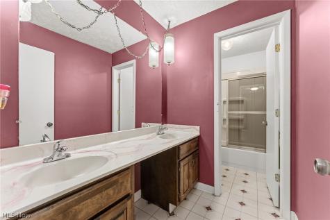 18101 Fern Canyon Drive Strongsville OH 44136