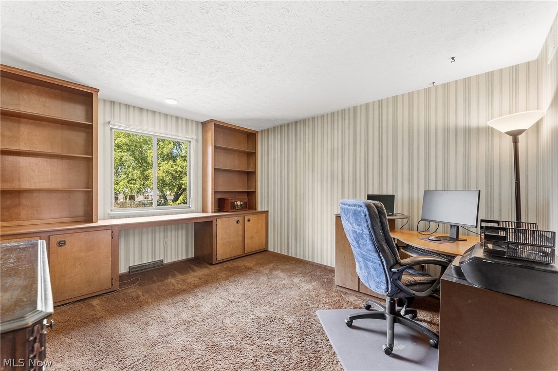 18101 Fern Canyon Drive Strongsville OH 44136