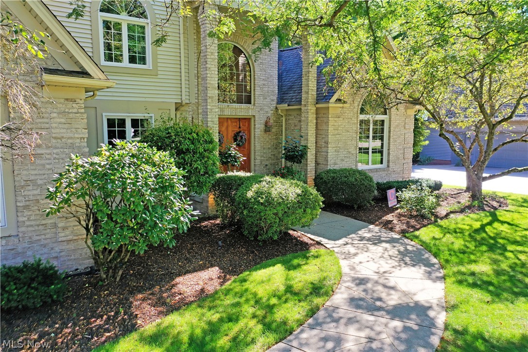 1925 Brittainy Oaks Trail NE Warren OH 44484
