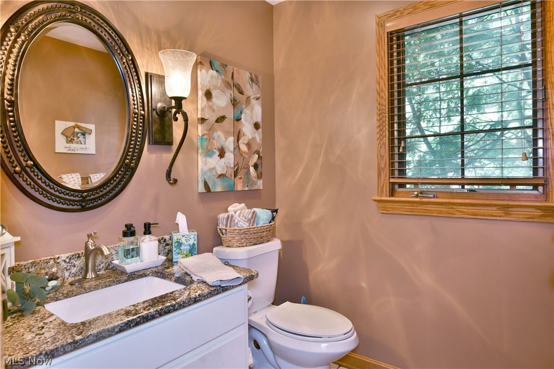 1925 Brittainy Oaks Trail NE Warren OH 44484