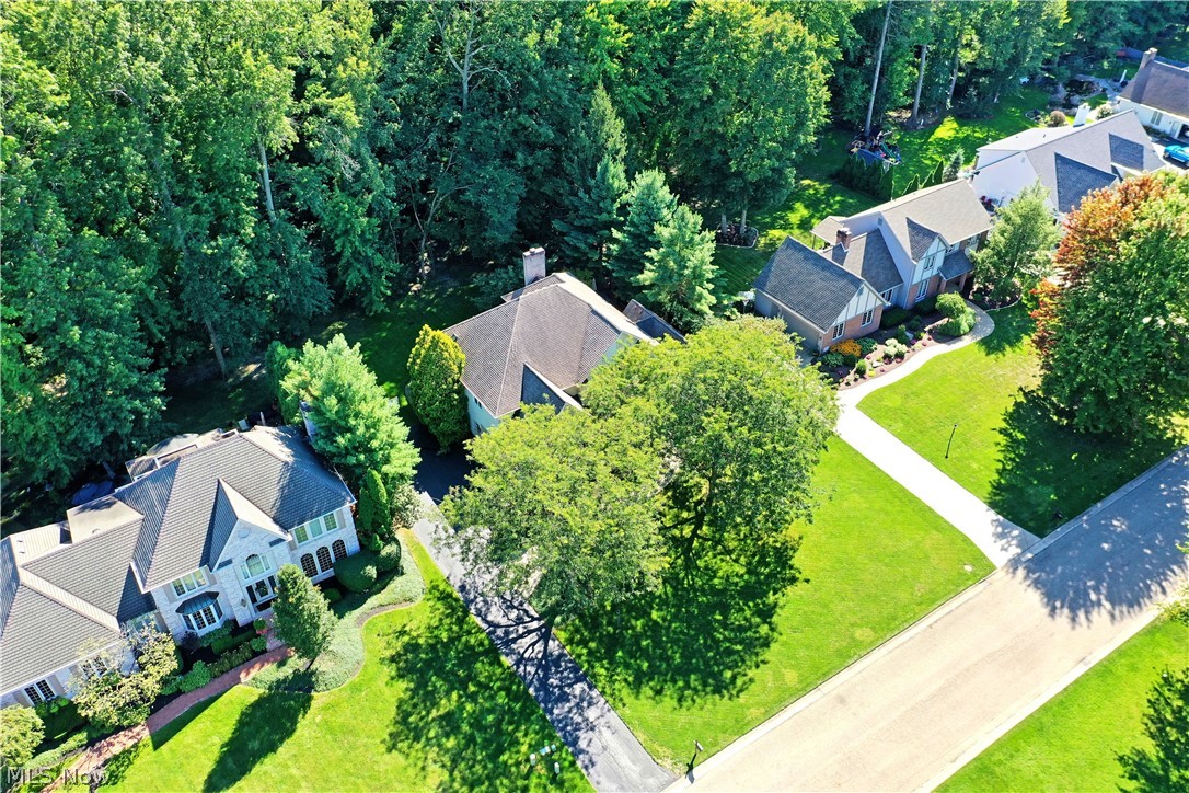 1925 Brittainy Oaks Trail NE Warren OH 44484