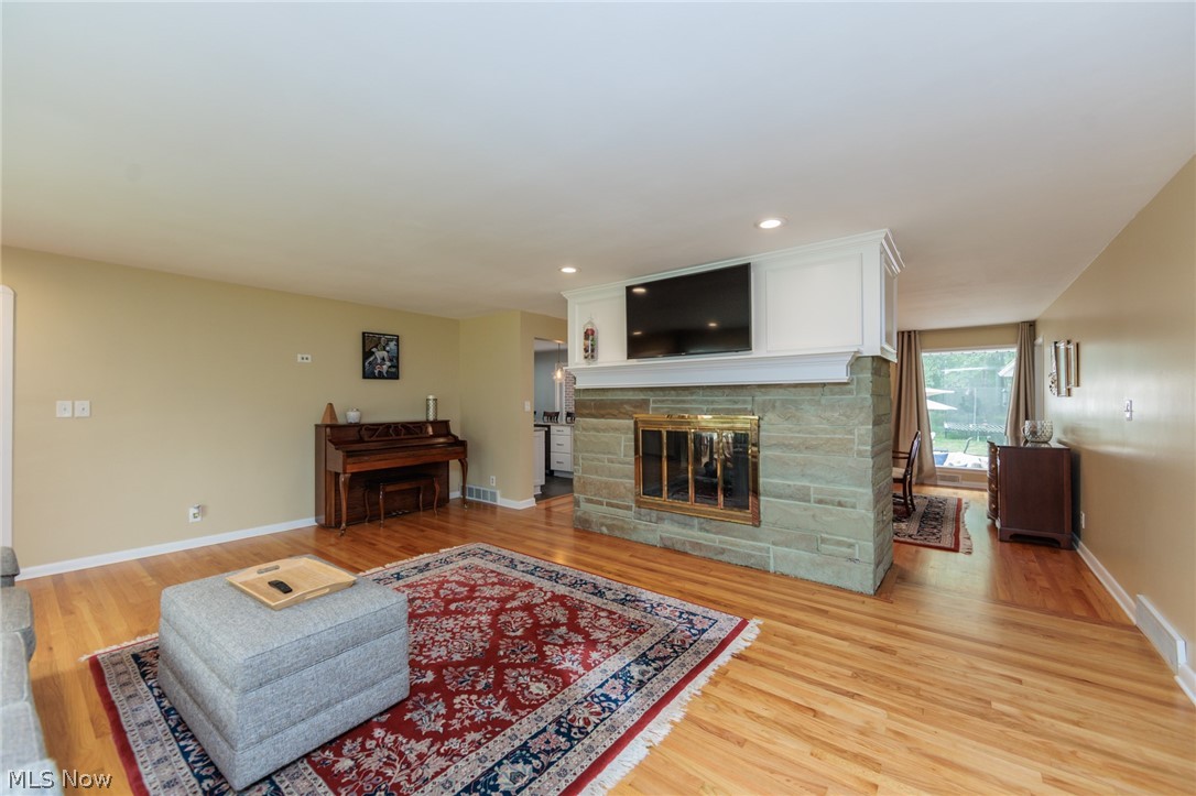 10710 Cardinal Lane Brecksville OH 44141