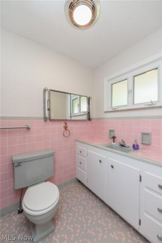 10710 Cardinal Lane Brecksville OH 44141