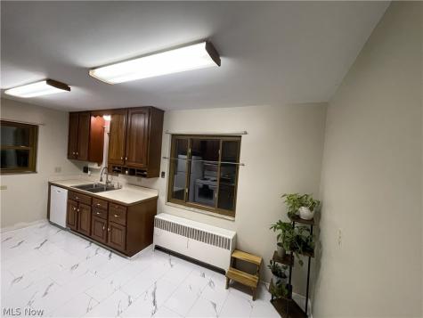 10101 Biddulph Road Brooklyn OH 44144