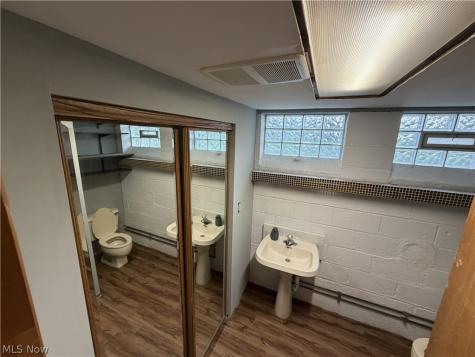 10101 Biddulph Road Brooklyn OH 44144