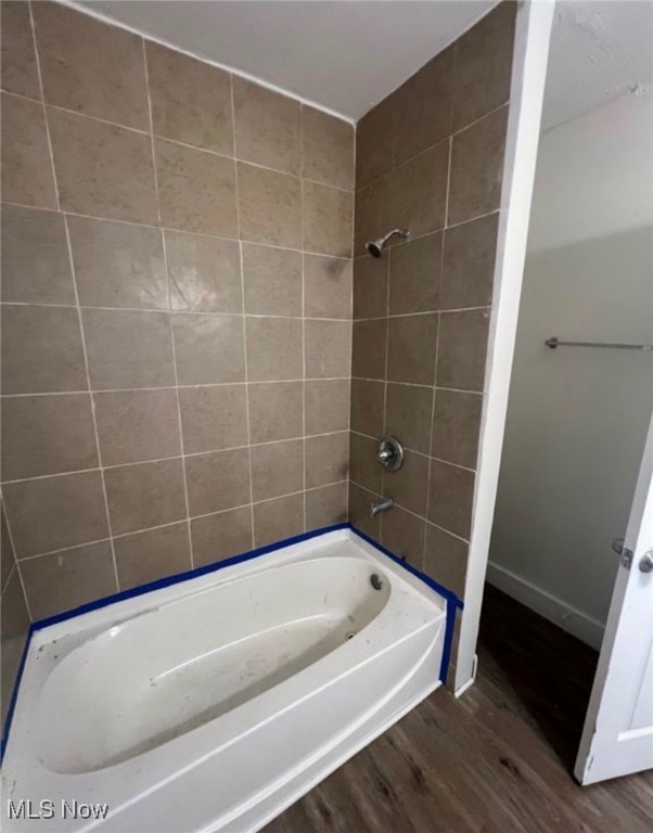 10728 Gooding Avenue Cleveland OH 44108