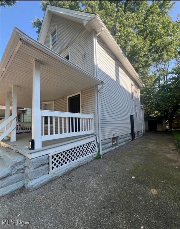 10728 Gooding Avenue Cleveland OH 44108