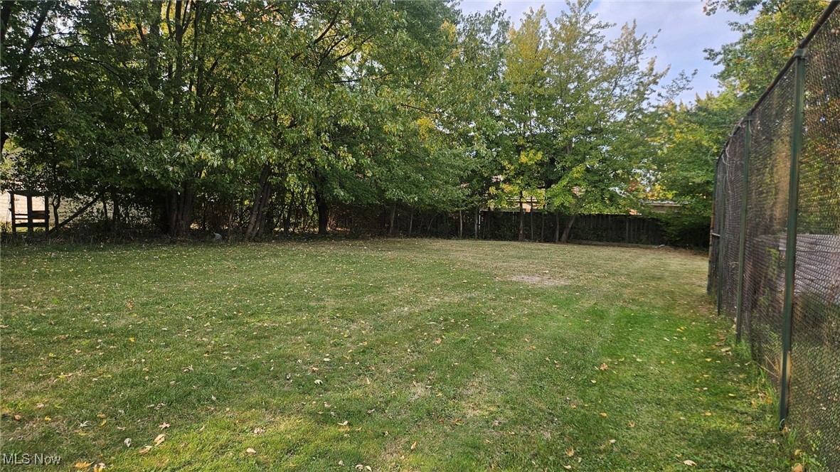 22301 Milton Drive Euclid OH 44123