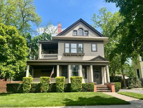 120 Harrison Street Elyria OH 44035