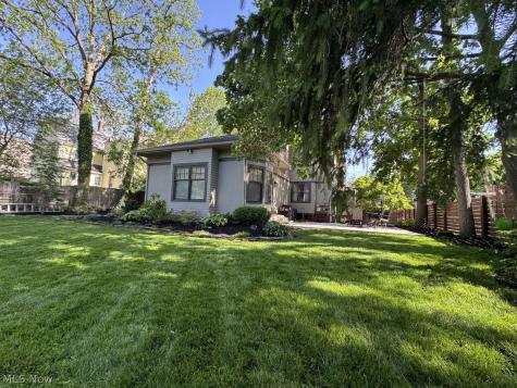 120 Harrison Street Elyria OH 44035