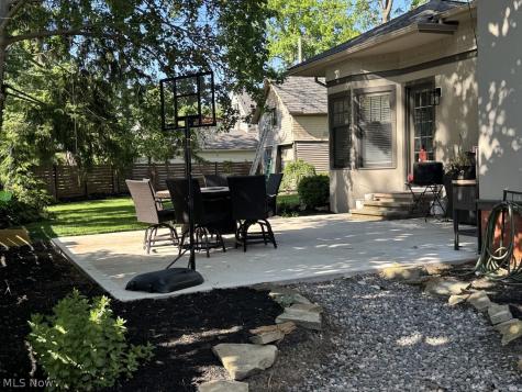 120 Harrison Street Elyria OH 44035