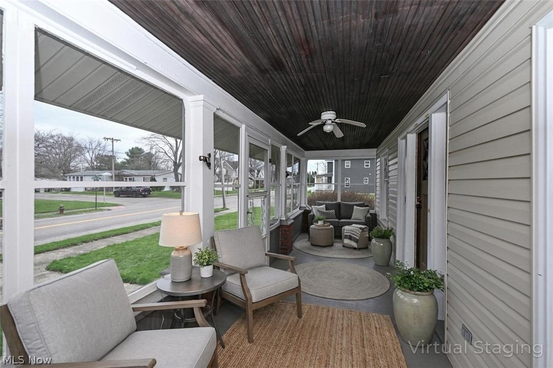 329 Redwood Street SW Beach City OH 44608