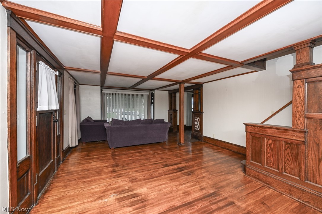 329 Redwood Street SW Beach City OH 44608
