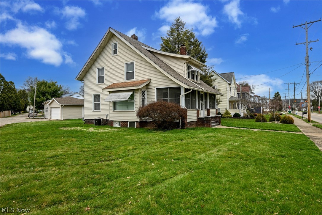 329 Redwood Street SW Beach City OH 44608