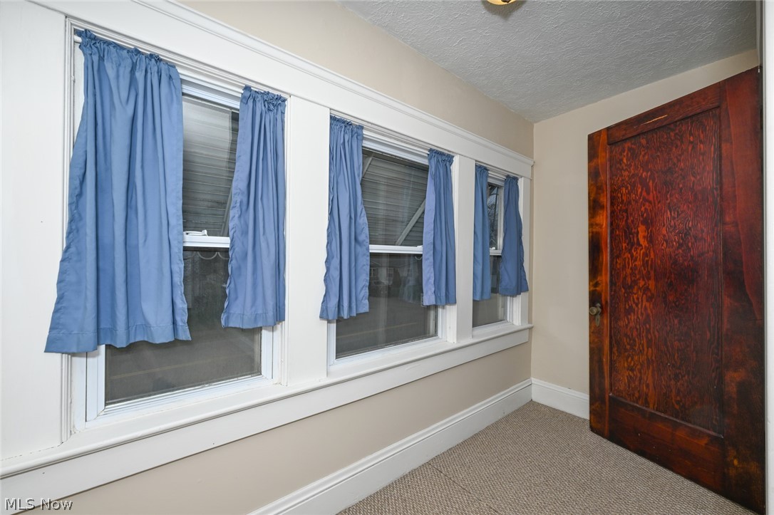 329 Redwood Street SW Beach City OH 44608