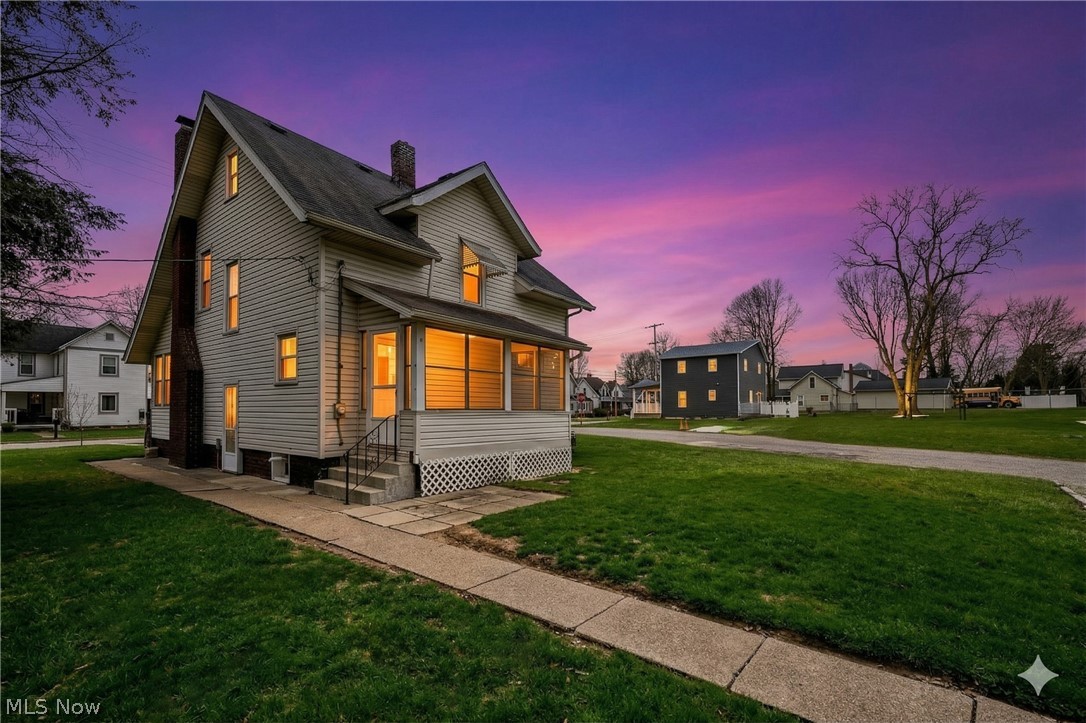 329 Redwood Street SW Beach City OH 44608