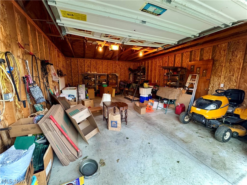 713 Kale Adams Road Leavittsburg OH 44430