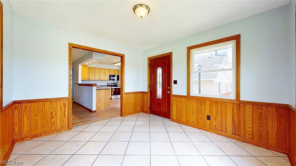 10525 Clay Street Montville OH 44064