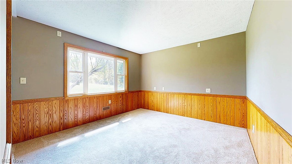10525 Clay Street Montville OH 44064