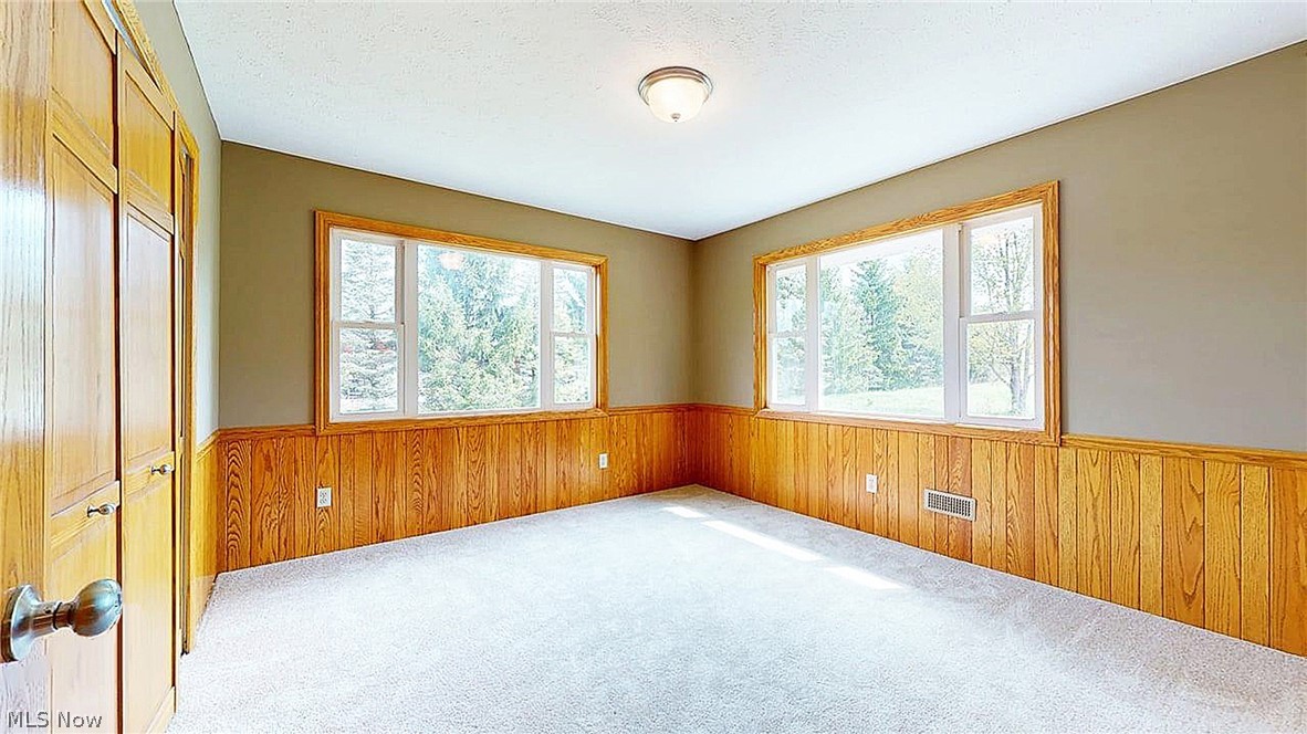 10525 Clay Street Montville OH 44064