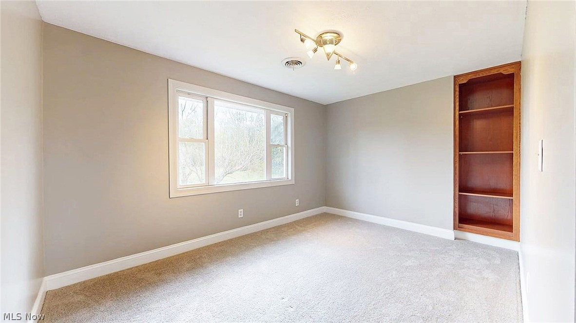 10525 Clay Street Montville OH 44064