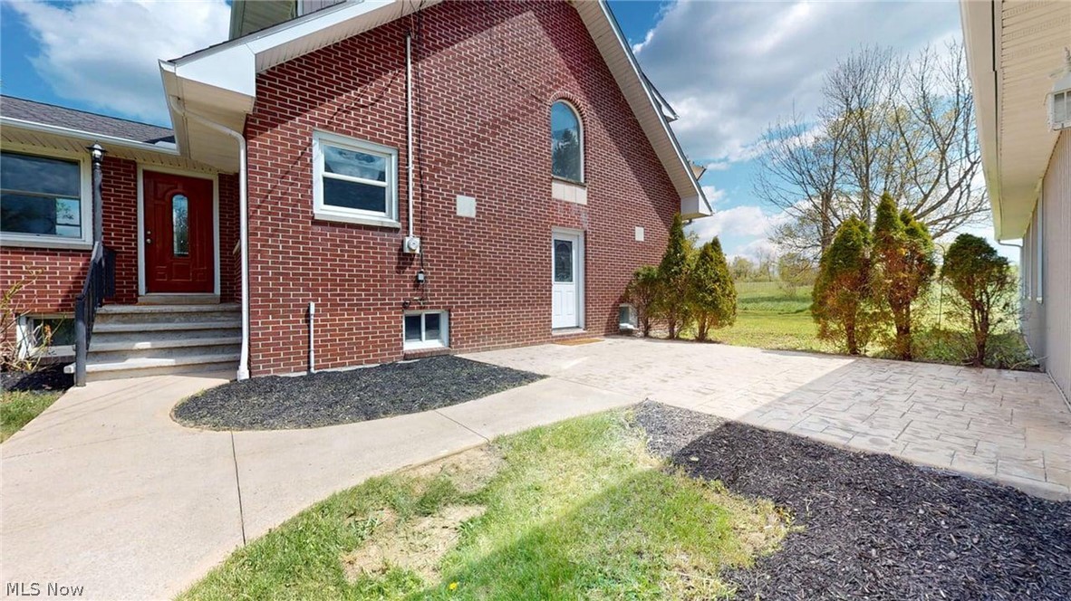 10525 Clay Street Montville OH 44064