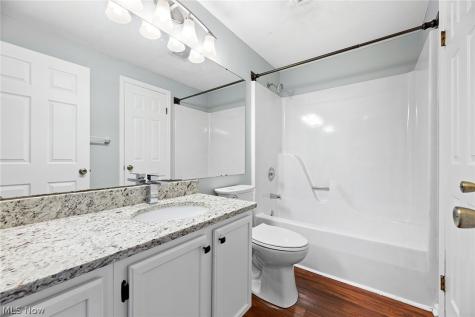 2932 Heatherwood Court Stow OH 44224