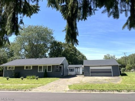 902 Warrington Road Akron OH 44320