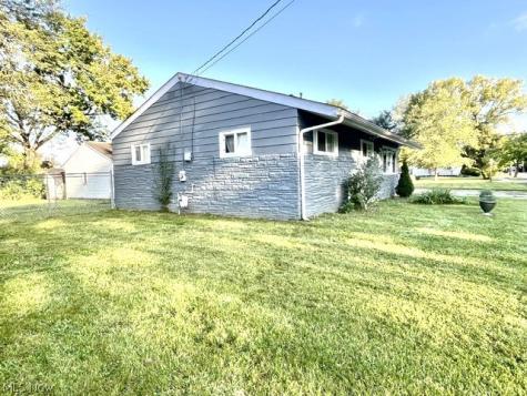 902 Warrington Road Akron OH 44320