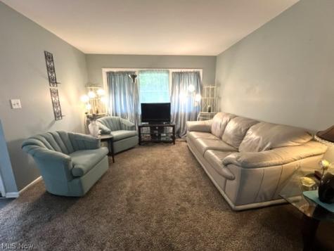 902 Warrington Road Akron OH 44320