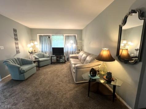 902 Warrington Road Akron OH 44320