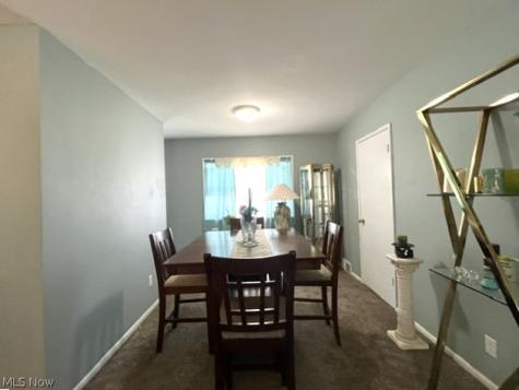 902 Warrington Road Akron OH 44320