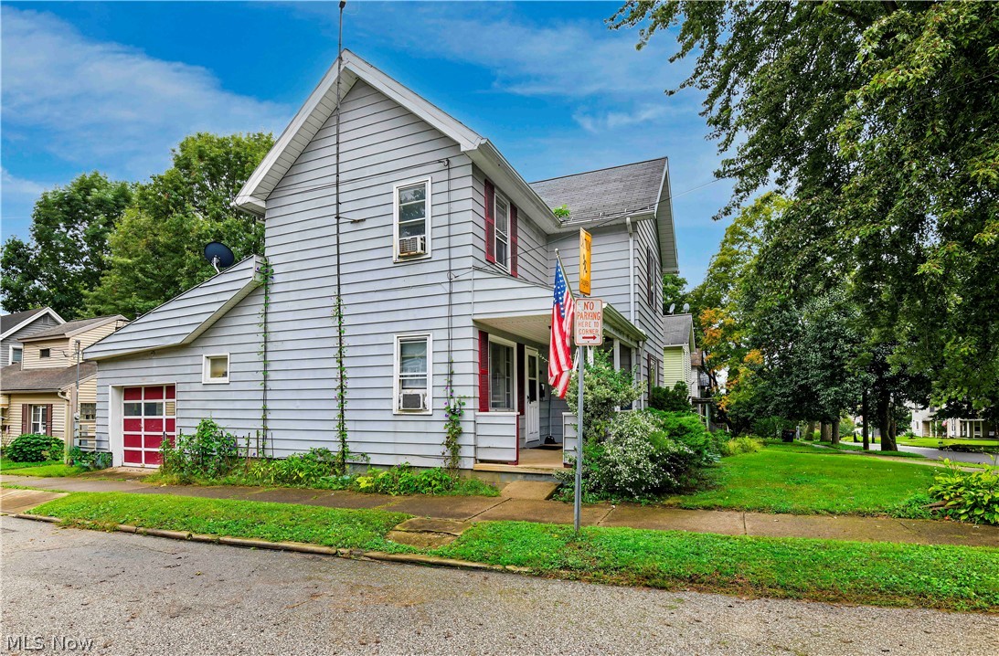 593 E Perry Street Salem OH 44460