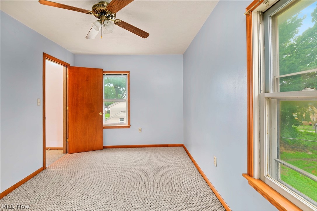 593 E Perry Street Salem OH 44460