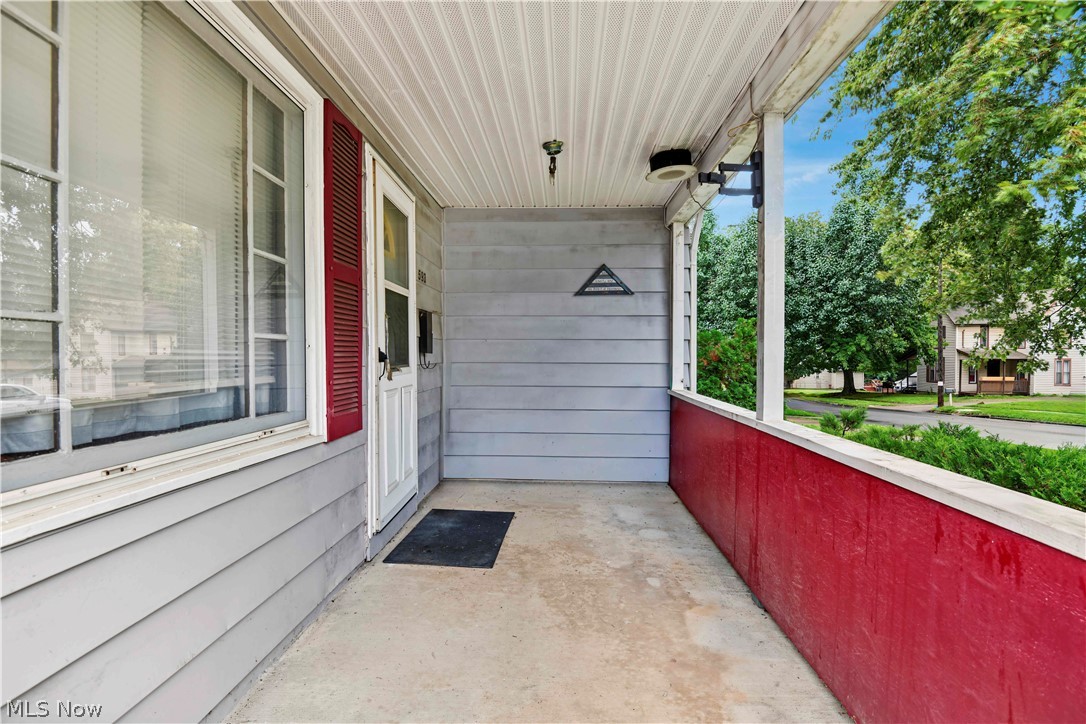 593 E Perry Street Salem OH 44460