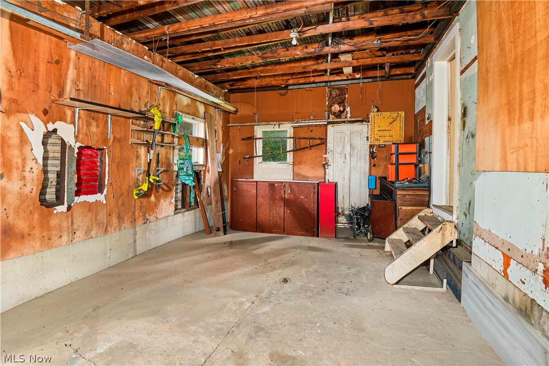 593 E Perry Street Salem OH 44460