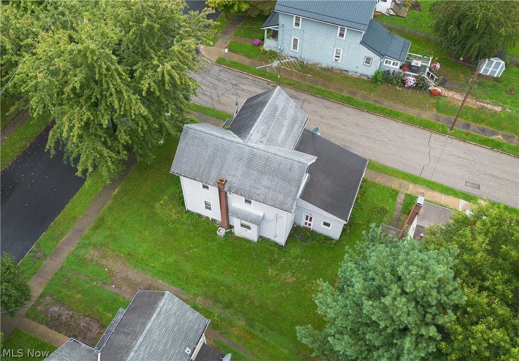 593 E Perry Street Salem OH 44460