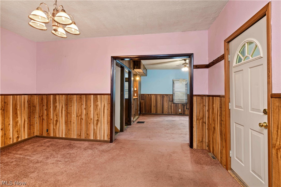 593 E Perry Street Salem OH 44460
