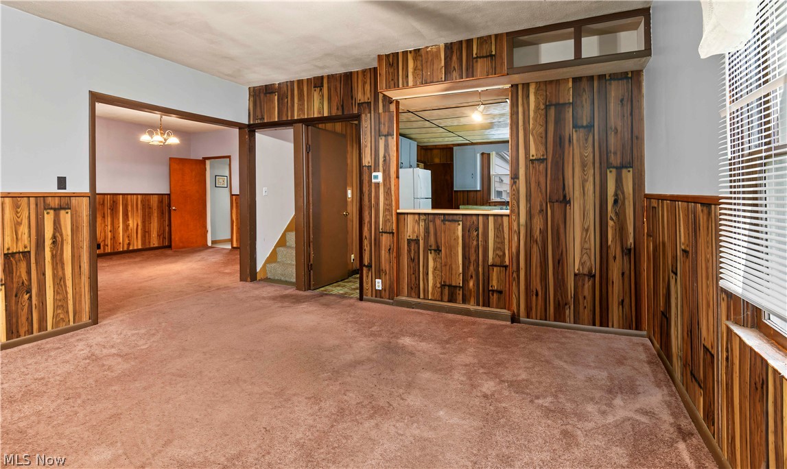 593 E Perry Street Salem OH 44460