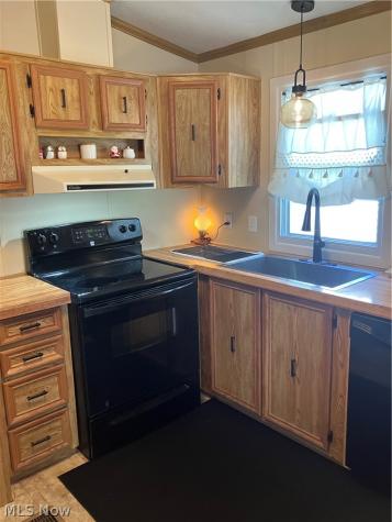 9 Corktree Drive Olmsted Twp OH 44138