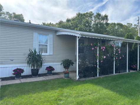 9 Corktree Drive Olmsted Twp OH 44138
