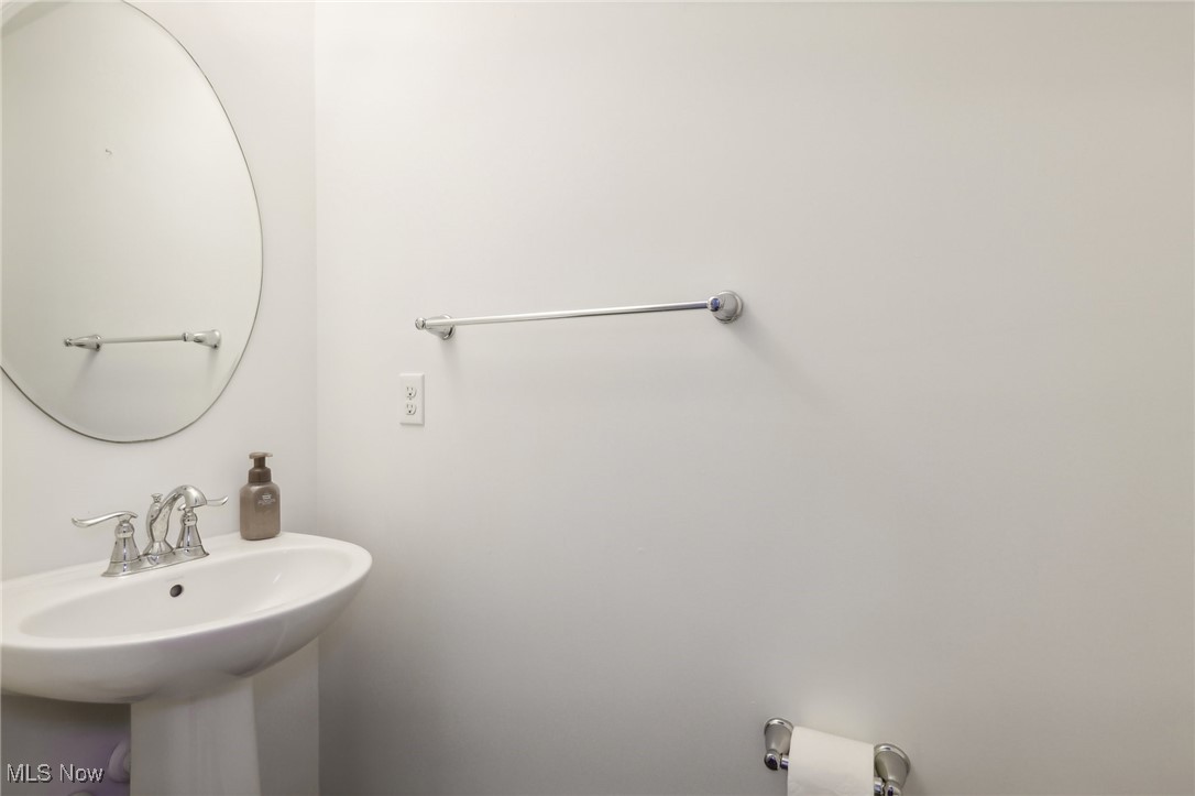 1998 Spruce Lane Painesville OH 44077