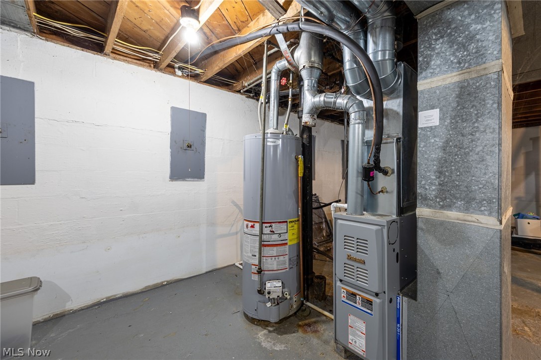 516 Franklin Avenue Barberton OH 44203