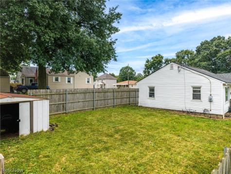 516 Franklin Avenue Barberton OH 44203