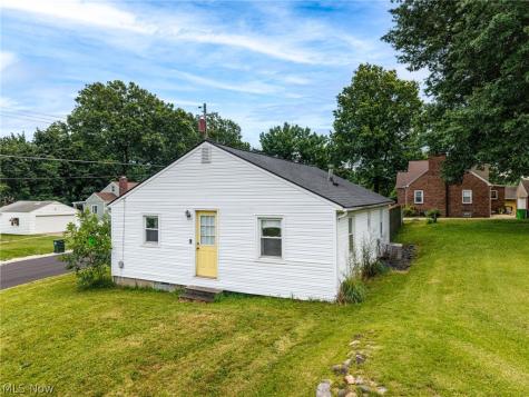 516 Franklin Avenue Barberton OH 44203