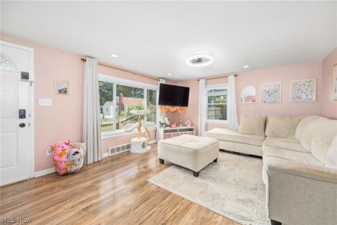 516 Franklin Avenue Barberton OH 44203