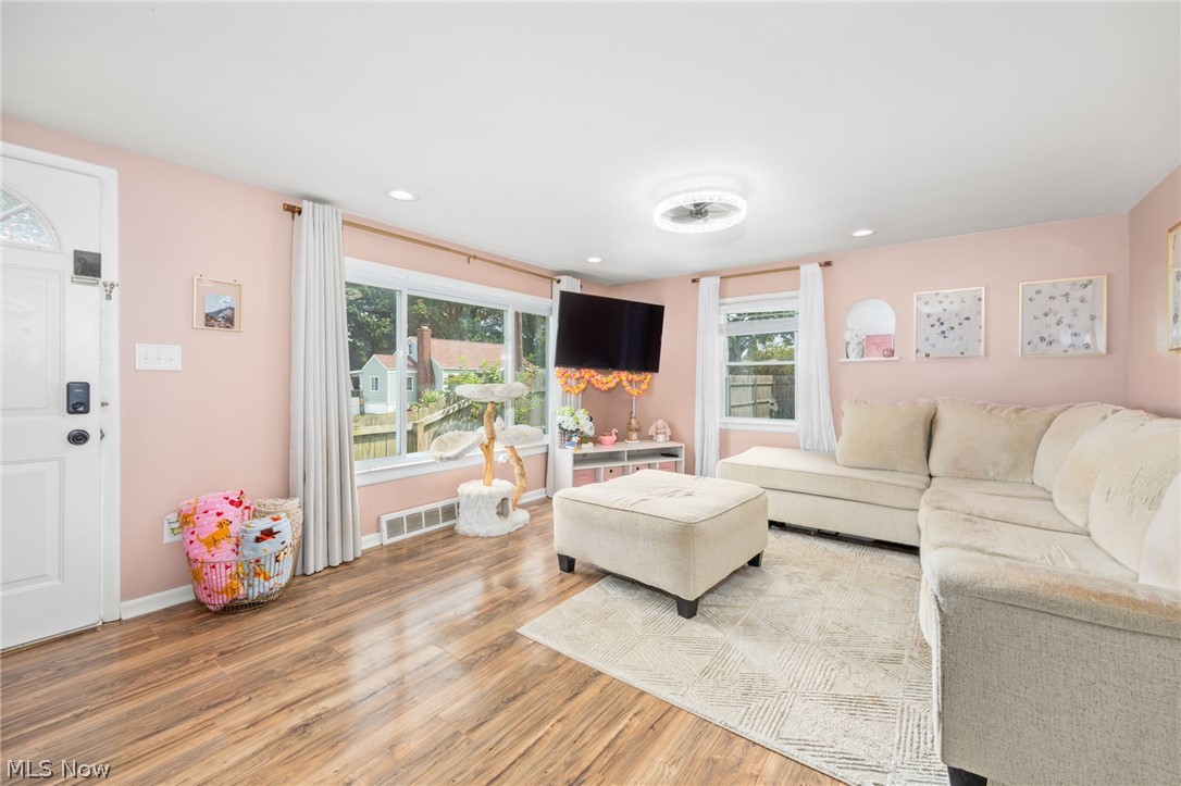 516 Franklin Avenue Barberton OH 44203