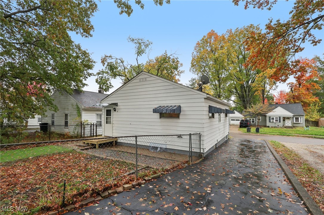 785 Reed Avenue Akron OH 44306