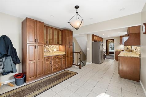 3619 W 148th Street Cleveland OH 44111